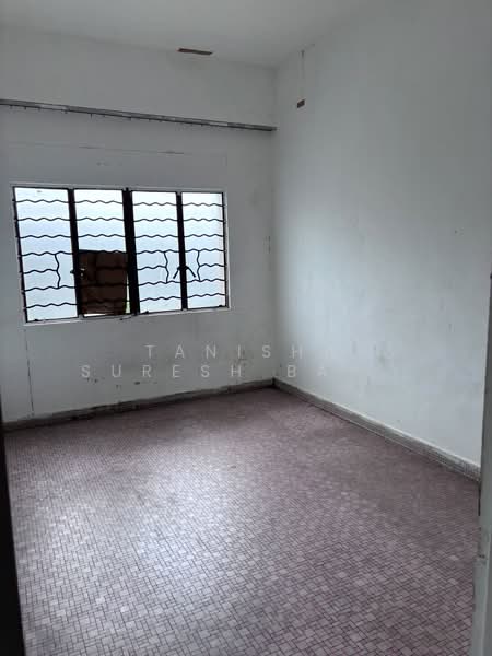 Sembawang road, , 4 Bedrooms, 1,100 sqft, Shophouse For Rent, by Tanisha Suresh Balani, 500179581 - Interior - PropertyGuru.com.sg