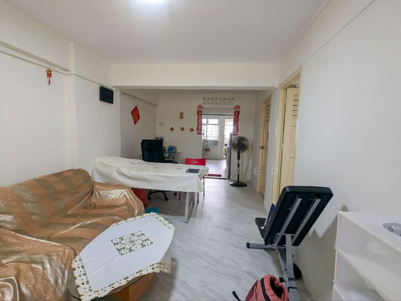 2 Holland Avenue, 2 Holland Avenue, Room Rental, 200 sqft, HDB Flat For Rent, by Carina Teo, 500179583 - Living Room - PropertyGuru.com.sg