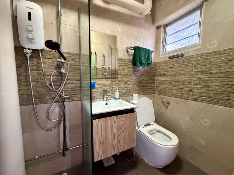 514 Choa Chu Kang Street 51, 514 Choa Chu Kang Street 51, 3 Bedrooms, 1,324 sqft, HDB Flat For Sale, by Edwin Aw, 500179587 - Bathroom - PropertyGuru.com.sg