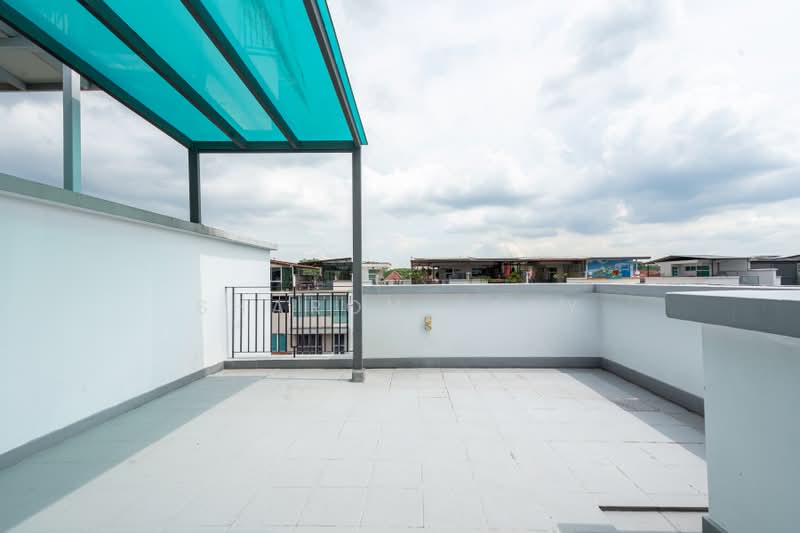 The Springside, Springside Walk, 5 Bedrooms, 3,348 sqft, Corner Terrace For Sale, by Sharon Jany, 500179598 - Exterior - PropertyGuru.com.sg