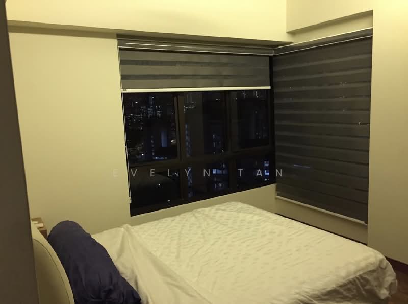 The Mayfair, 1 Jurong East Street 32, 2 Bedrooms, 893 sqft, Condominium For Sale, by Evelyn Tan, 500179604 - Bedroom - PropertyGuru.com.sg