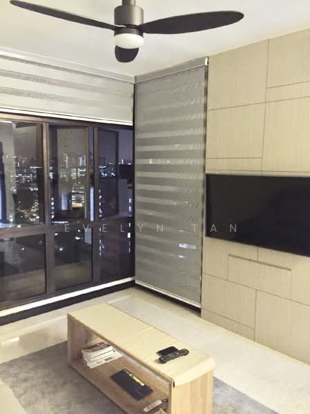The Mayfair, 1 Jurong East Street 32, 2 Bedrooms, 893 sqft, Condominium For Sale, by Evelyn Tan, 500179604 - Living Room - PropertyGuru.com.sg