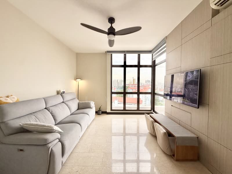 The Mayfair, 1 Jurong East Street 32, 2 Bedrooms, 893 sqft, Condominium For Sale, by Evelyn Tan, 500179604 - Living Room - PropertyGuru.com.sg