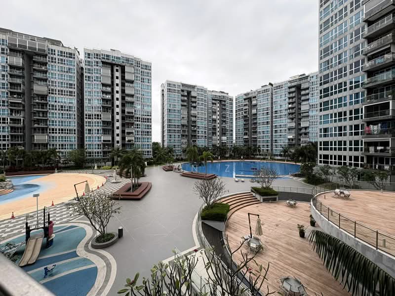 Waterview, 75 Tampines Avenue 1, 2 Bedrooms, 786 sqft, Condominium For Rent, by Han Z, 500179609 - Exterior - PropertyGuru.com.sg
