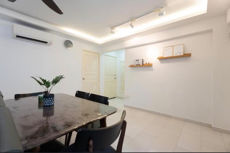 150 Simei Street 1, 150 Simei Street 1, 3 Bedrooms, 904 sqft, HDB Flat For Sale, by Abigail Wong, 500179618 - Dining Room - PropertyGuru.com.sg