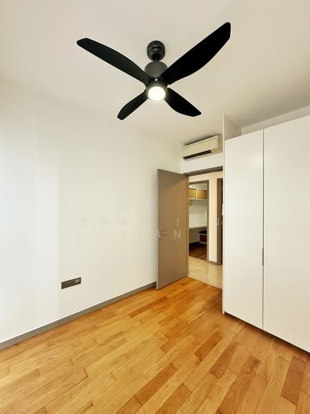 Riversails, 20 Upper Serangoon Crescent, 2 Bedrooms, 947 sqft, Condominium For Sale, by Shao Inn Tian, 500179619 - Common Bedroom - PropertyGuru.com.sg