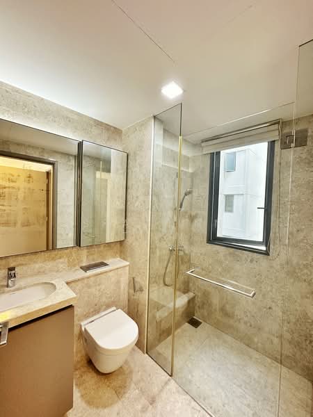 Riversails, 20 Upper Serangoon Crescent, 2 Bedrooms, 947 sqft, Condominium For Sale, by Shao Inn Tian, 500179619 - Master Bathroom - PropertyGuru.com.sg