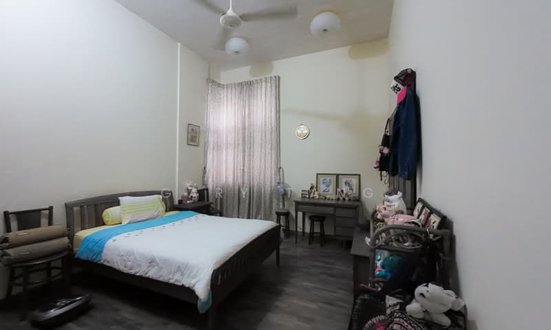 The Florida, 76 Hougang Avenue 7, 3 Bedrooms, 1,442 sqft, Condominium For Sale, by Gary Tang, 500179625 - Bedroom - PropertyGuru.com.sg