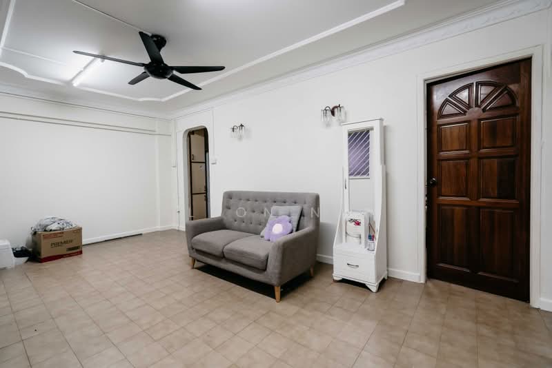 276 Yishun Street 22, 276 Yishun Street 22, 3 Bedrooms, 904 sqft, HDB Flat For Rent, by Alton Nah, 500179629 - Living Room - PropertyGuru.com.sg