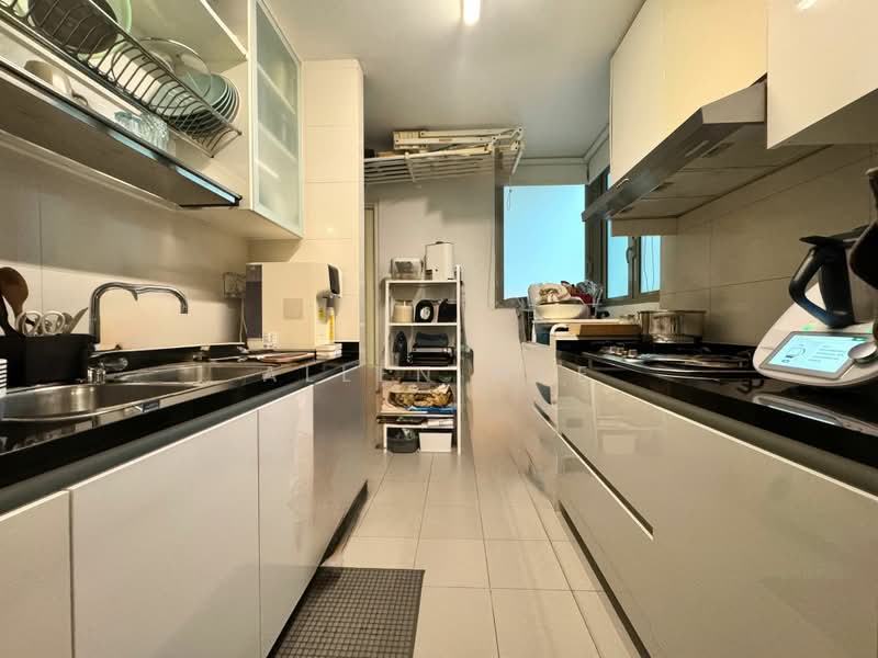 Casa Merah, 66 Tanah Merah Kechil Avenue, 3 Bedrooms, 1,216 sqft, Condominium For Sale, by Allen Wee, 500179641 - Kitchen - PropertyGuru.com.sg