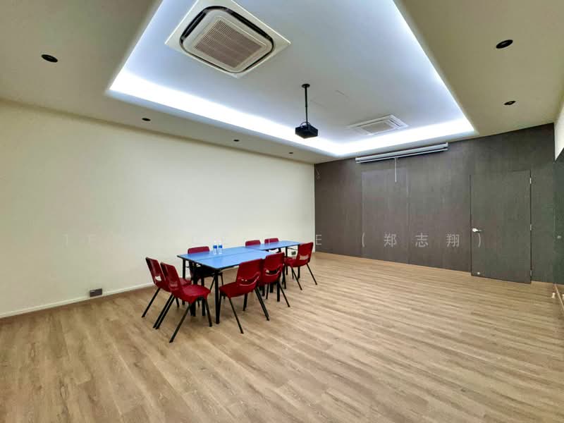 Tanjong Ria Condominium, 121 Tanjong Rhu Road, 2 Bedrooms, 808 sqft, Condominium For Sale, by Terence Tee (郑志翔), 500179643 - Function Room - PropertyGuru.com.sg