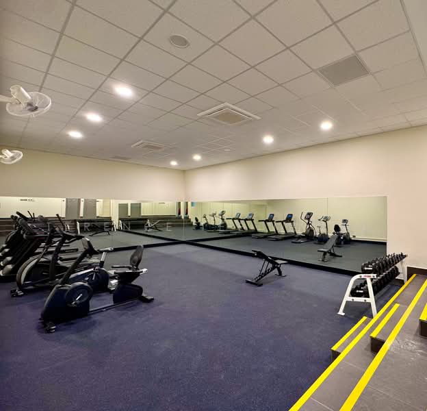 Tanjong Ria Condominium, 121 Tanjong Rhu Road, 2 Bedrooms, 808 sqft, Condominium For Sale, by Terence Tee (郑志翔), 500179643 - Gym - PropertyGuru.com.sg