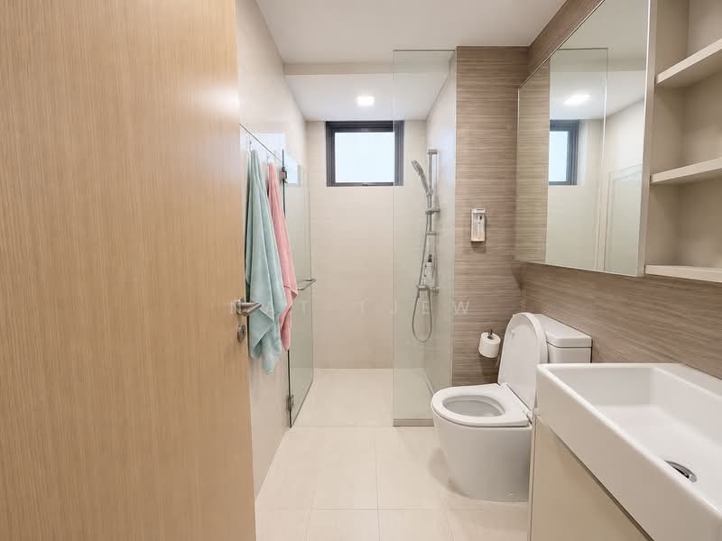 High Park Residences, 29 Fernvale Road, 3 Bedrooms, 980 sqft, Condominium For Sale, by Nat Tjew, 500179644 - Bathroom - PropertyGuru.com.sg
