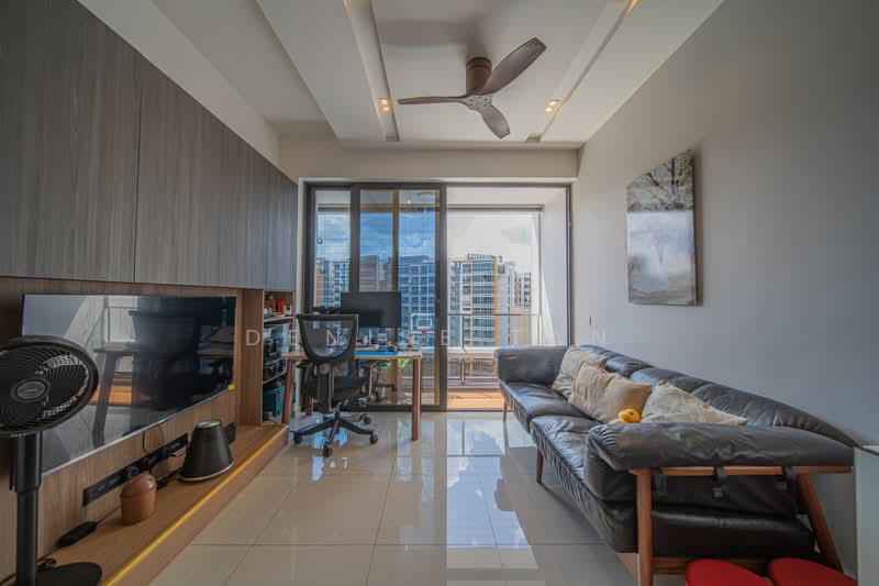 D'Nest, 129 Pasir Ris Grove, 2 Bedrooms, 753 sqft, Condominium For Sale, by Denise Tan, 500179647 - Living Room - PropertyGuru.com.sg