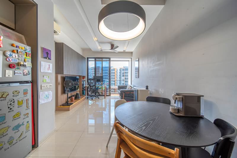 D'Nest, 129 Pasir Ris Grove, 2 Bedrooms, 753 sqft, Condominium For Sale, by Denise Tan, 500179647 - Living Room - PropertyGuru.com.sg
