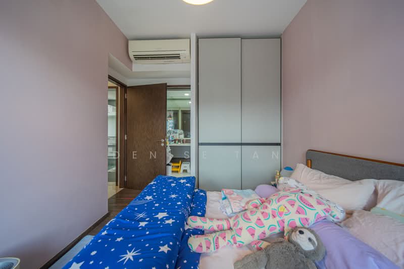 D'Nest, 129 Pasir Ris Grove, 2 Bedrooms, 753 sqft, Condominium For Sale, by Denise Tan, 500179647 - PropertyGuru.com.sg