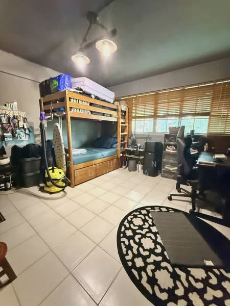 802 Woodlands Street 81, 802 Woodlands Street 81, 3 Bedrooms, 1,302 sqft, HDB Flat For Sale, by Ridhuan Abdullah, 500179650 - Bedroom - PropertyGuru.com.sg