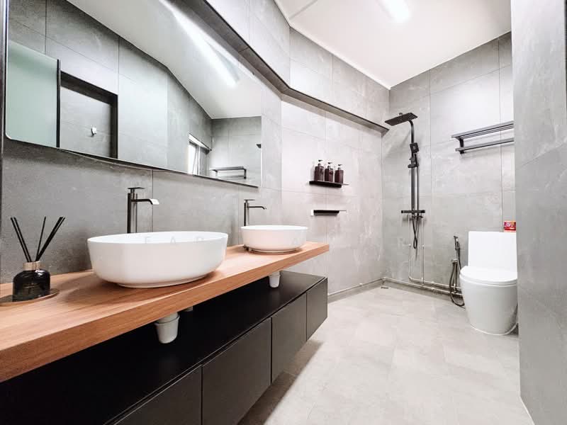902 Tampines Avenue 4, 902 Tampines Avenue 4, 3 Bedrooms, 1,097 sqft, HDB Flat For Sale, by Farid Azhar, 500179662 - Bathroom - PropertyGuru.com.sg