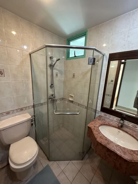 Hazel Park Condo, 15 Hazel Park Condo, Room Rental, 120 sqft, Condominium For Rent, by Albert Yang, 500179669 - PropertyGuru.com.sg