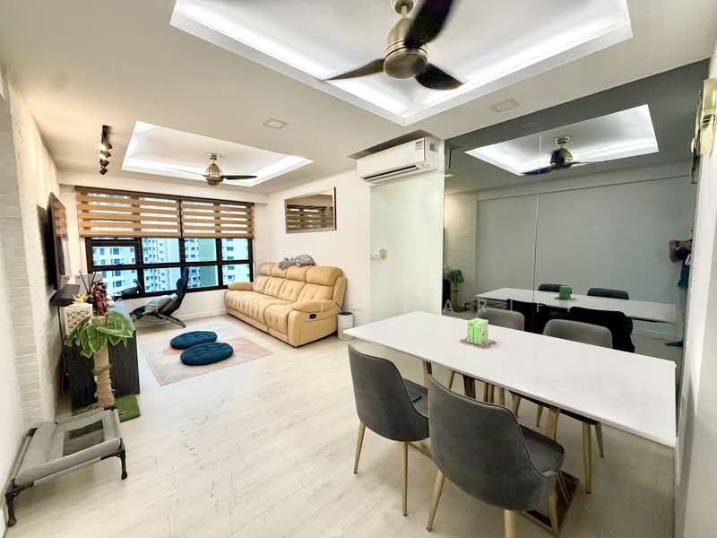 334A Yishun Riverwalk, 334A Yishun Street 31, 3 Bedrooms, 990 sqft, HDB Flat For Sale, by Hidayat Shariff, 500179684 - Living Room - PropertyGuru.com.sg