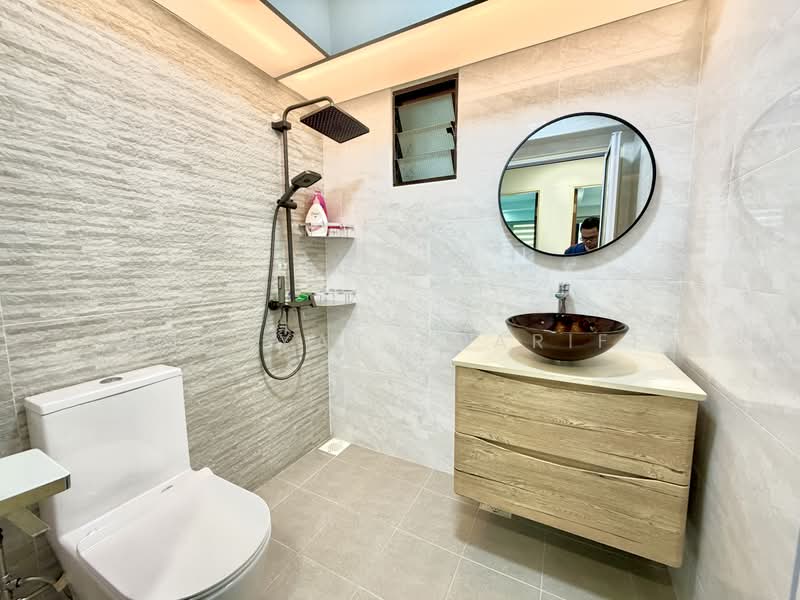 334A Yishun Riverwalk, 334A Yishun Street 31, 3 Bedrooms, 990 sqft, HDB Flat For Sale, by Hidayat Shariff, 500179684 - Bathroom - PropertyGuru.com.sg