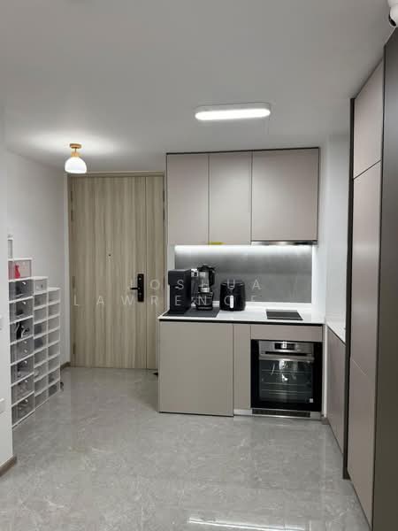 Sengkang Grand Residences, 88 Compassvale Bow, 2 Bedrooms, 624 sqft, Condominium For Sale, by Joshua Lawrence Che, 500179685 - Kitchen - PropertyGuru.com.sg