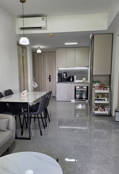 Sengkang Grand Residences, 88 Compassvale Bow, 2 Bedrooms, 624 sqft, Condominium For Sale, by Joshua Lawrence Che, 500179685 - Dining Room - PropertyGuru.com.sg