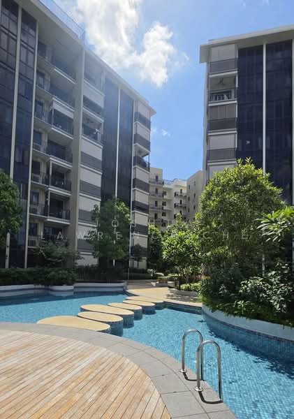 Sengkang Grand Residences, 88 Compassvale Bow, 2 Bedrooms, 624 sqft, Condominium For Sale, by Joshua Lawrence Che, 500179685 - Pool - PropertyGuru.com.sg