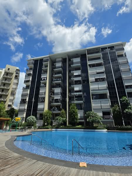 Sengkang Grand Residences, 88 Compassvale Bow, 2 Bedrooms, 624 sqft, Condominium For Sale, by Joshua Lawrence Che, 500179685 - Big Pool - PropertyGuru.com.sg