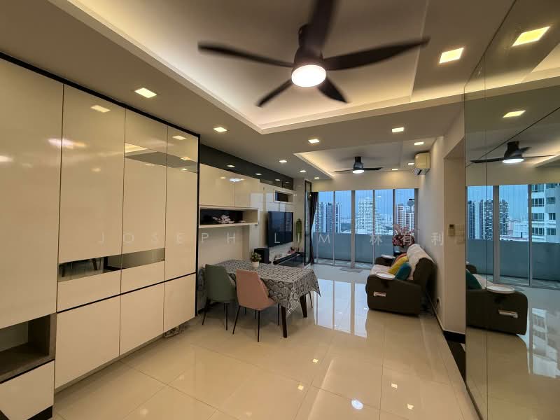 Bishan Loft, 33 Bishan Street 11, 4 Bedrooms, 1,485 sqft, Condominium For Sale, by Joseph Lim 林有利, 500179687 - Living Room - PropertyGuru.com.sg