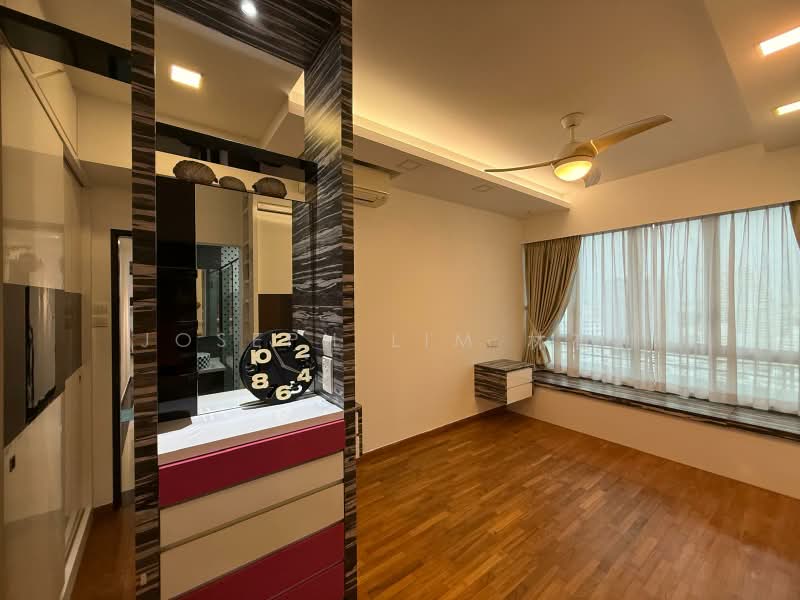 Bishan Loft, 33 Bishan Street 11, 4 Bedrooms, 1,485 sqft, Condominium For Sale, by Joseph Lim 林有利, 500179687 - Living Room - PropertyGuru.com.sg