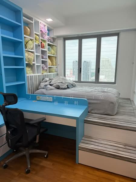 Bishan Loft, 33 Bishan Street 11, 4 Bedrooms, 1,485 sqft, Condominium For Sale, by Joseph Lim 林有利, 500179687 - Bedroom - PropertyGuru.com.sg