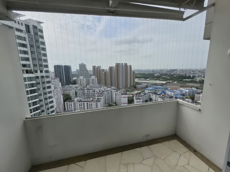 Bishan Loft, 33 Bishan Street 11, 4 Bedrooms, 1,485 sqft, Condominium For Sale, by Joseph Lim 林有利, 500179687 - Balcony - PropertyGuru.com.sg