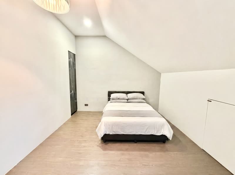 SPACIOUS 1BR UNIT! 1 MIN TO 24HRS SUPERMART! 1-2 PAX!, Lorong 36 Geylang, Room Rental, 550 sqft, Terraced House For Rent, by Jake Chu, 500179690 - Bedroom - PropertyGuru.com.sg