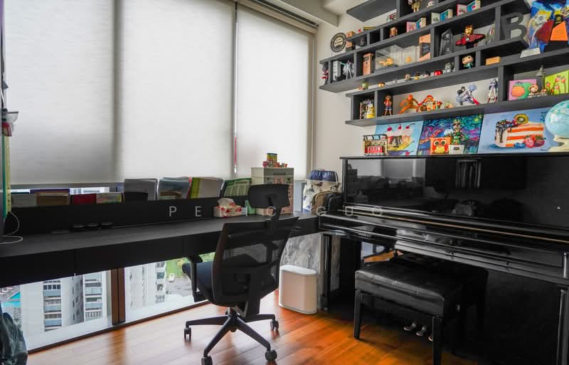 Amber Park, 18 Amber Gardens, 4 Bedrooms, 1,572 sqft, Condominium For Sale, by Peric Guo, 500179694 - Bedroom 2 - PropertyGuru.com.sg