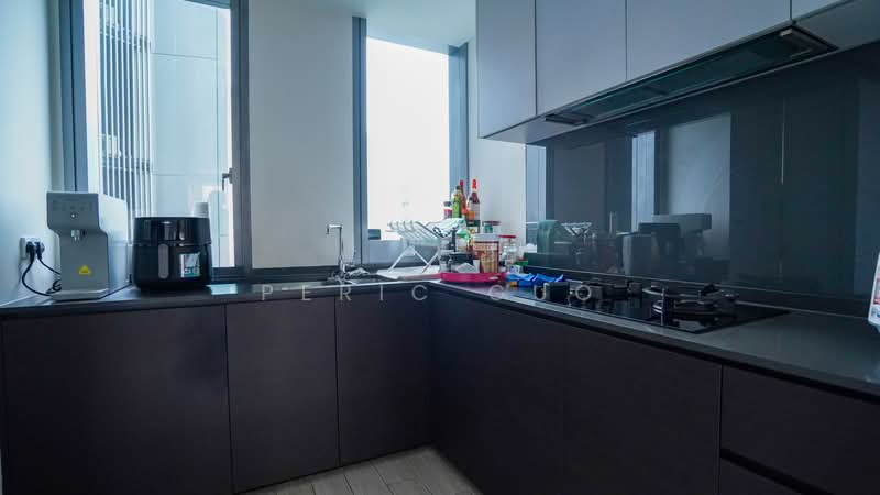 Amber Park, 18 Amber Gardens, 4 Bedrooms, 1,572 sqft, Condominium For Sale, by Peric Guo, 500179694 - Kitchen - PropertyGuru.com.sg