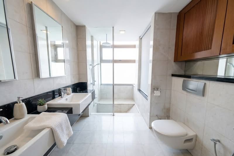 ⭐️Semi-Detached Near Bayshore 🚇 MRT & East Coast Park 🚴♂️, Upper East Coast Road | Jalan Remis | Bayshore | Swimmning Pool, 4 Bedrooms, 3,800 sqft, Semi-Detached House For Rent, by Kelvin Lim, 500179702 - Bathroom - PropertyGuru.com.sg