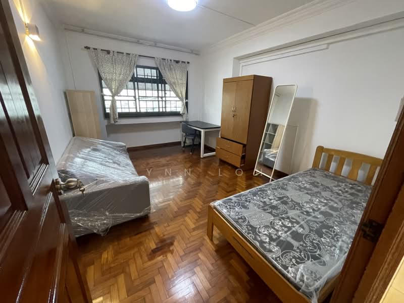 287A Jurong East Street 21, 287A Jurong East Street 21, 4 Bedrooms, 1,500 sqft, HDB Flat For Rent, by Lynn Loh, 500179703 - Bedroom - PropertyGuru.com.sg