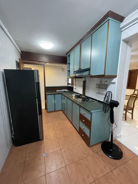 287A Jurong East Street 21, 287A Jurong East Street 21, 4 Bedrooms, 1,500 sqft, HDB Flat For Rent, by Lynn Loh, 500179703 - Kitchen - PropertyGuru.com.sg