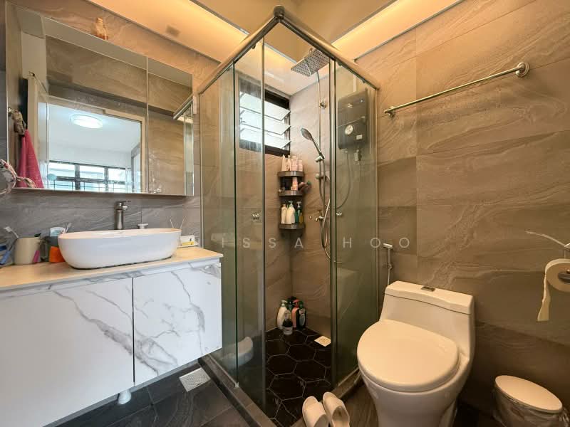 470B Fernvale Link, 470B Fernvale Link, 2 Bedrooms, 732 sqft, HDB Flat For Sale, by Melissa Hoo, 500179708 - Master Bathroom - PropertyGuru.com.sg
