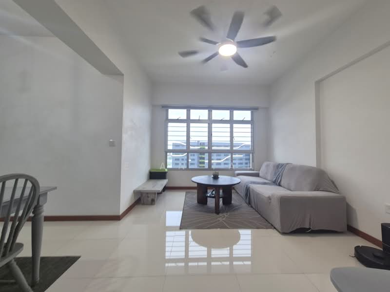 140A Corporation Drive, 140A Corporation Drive, 3 Bedrooms, 1,001 sqft, HDB Flat For Sale, by Evan Tan, 500179709 - Living Room - PropertyGuru.com.sg