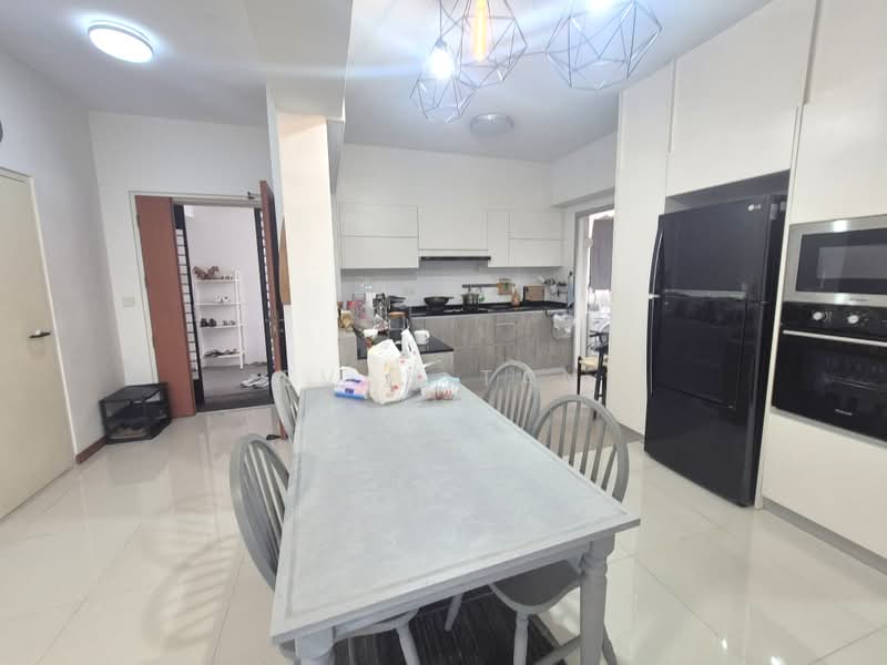140A Corporation Drive, 140A Corporation Drive, 3 Bedrooms, 1,001 sqft, HDB Flat For Sale, by Evan Tan, 500179709 - Kitchen - PropertyGuru.com.sg