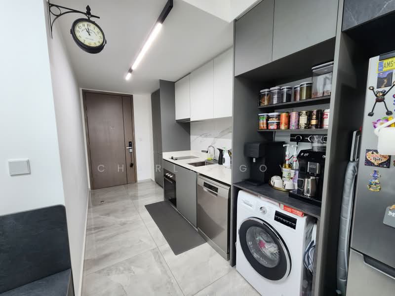 Affinity At Serangoon, 30 Serangoon North Avenue 1, 2 Bedrooms, 732 sqft, Condominium For Rent, by Charles Goy, 500179714 - Kitchen - PropertyGuru.com.sg