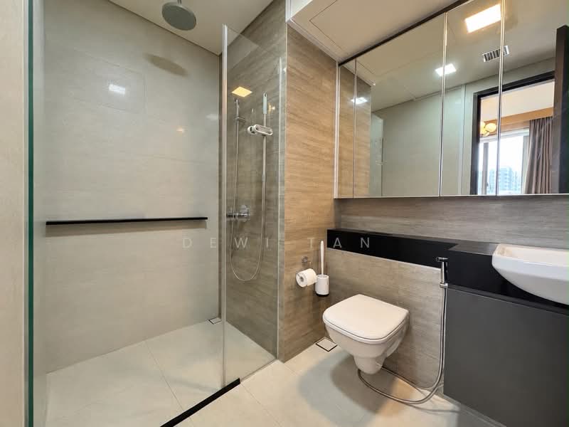Park Place Residences, 2 Paya Lebar Road, 2 Bedrooms, 667 sqft, Condominium For Sale, by Dewi Tan, 500179727 - Bathroom - PropertyGuru.com.sg