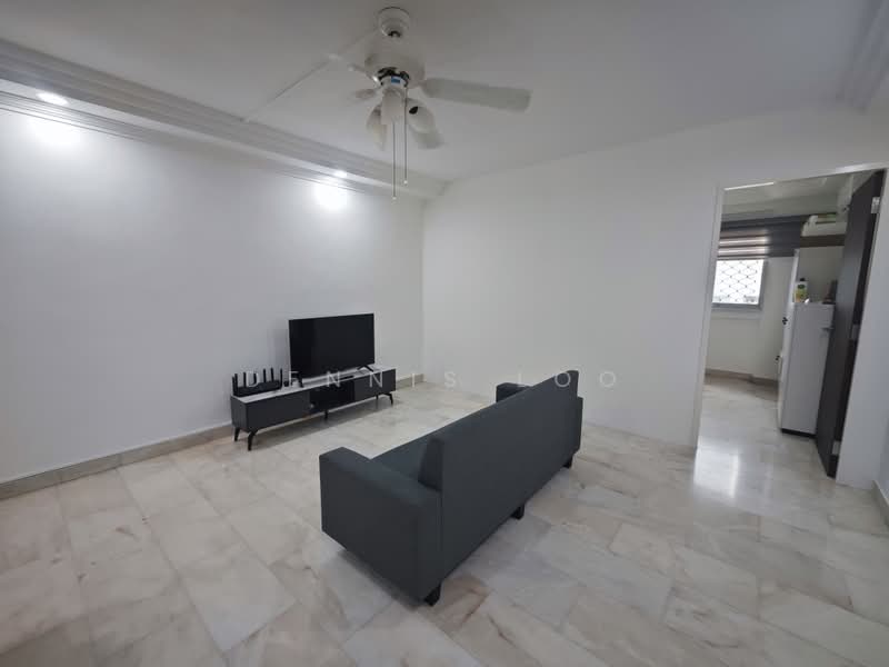 9 Jalan Rumah Tinggi, 9 Jalan Rumah Tinggi, Room Rental, 400 sqft, HDB Flat For Rent, by Dennis Loo, 500179728 - Living Room - PropertyGuru.com.sg