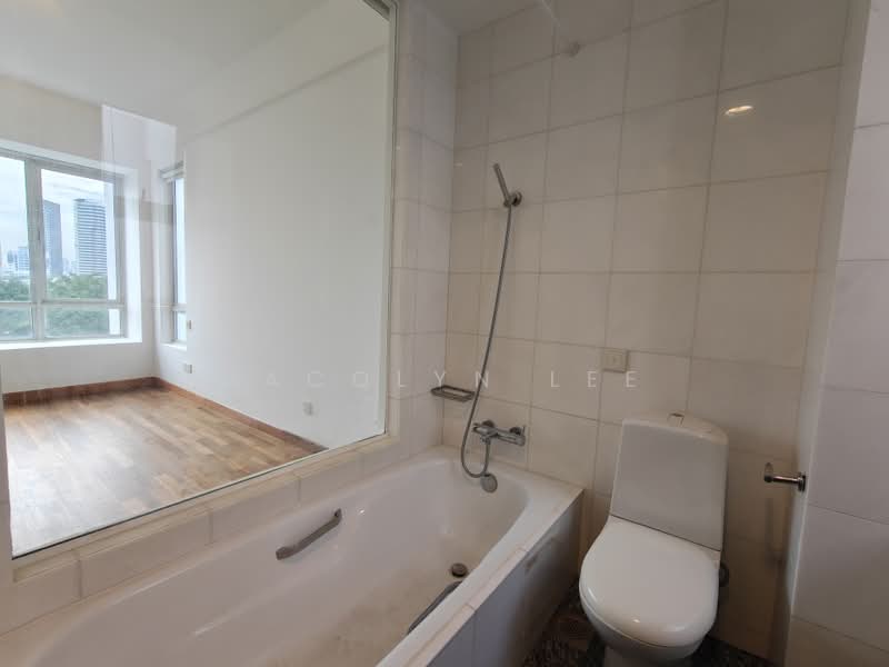 Visioncrest, 37 Oxley Rise, 2 Bedrooms, 915 sqft, Condominium For Rent, by Jacqlyn Lee, 500179732 - Bathroom - PropertyGuru.com.sg