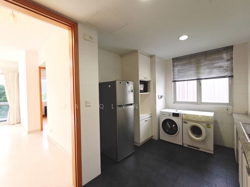 Visioncrest, 37 Oxley Rise, 2 Bedrooms, 915 sqft, Condominium For Rent, by Jacqlyn Lee, 500179732 - Kitchen - PropertyGuru.com.sg