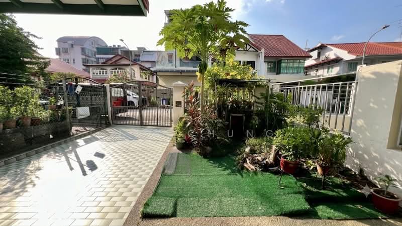 East Coast Road, East Coast Road, Katong,, 4 Bedrooms, 2,411 sqft, Terraced House For Sale, by Joy Chung, 500179733 - Driveway and Garden - PropertyGuru.com.sg