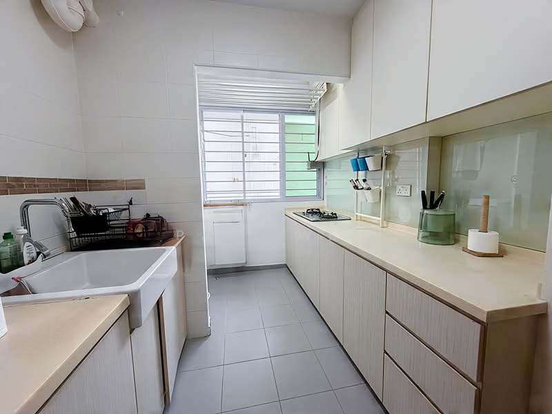 269B Punggol Field, 269B Punggol Field, 3 Bedrooms, 1,033 sqft, HDB Flat For Sale, by Paul Wee, 500179759 - Kitchen - PropertyGuru.com.sg