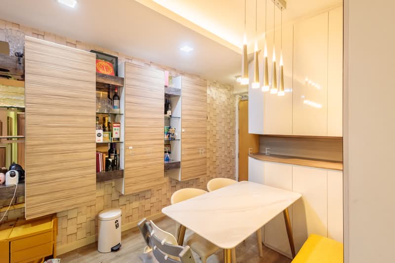 747B Bedok Reservoir Crescent, 747B Bedok Reservoir Crescent, 3 Bedrooms, 915 sqft, HDB Flat For Sale, by Lester Lee, 500179761 - Dining Room - PropertyGuru.com.sg